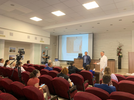 В Алтайском крае пациенты с кардиостимуляторами смогут передавать данные со своих устройств без посещения врача В Алтайском крае пациенты с кардиостимуляторами смогут передавать данные со своих устройств без посещения врача